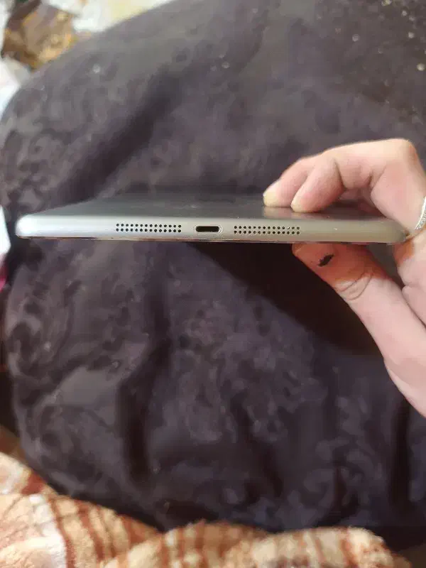 ipad mini 2|تبلت|قدس, شهر‌قدس|دیوار