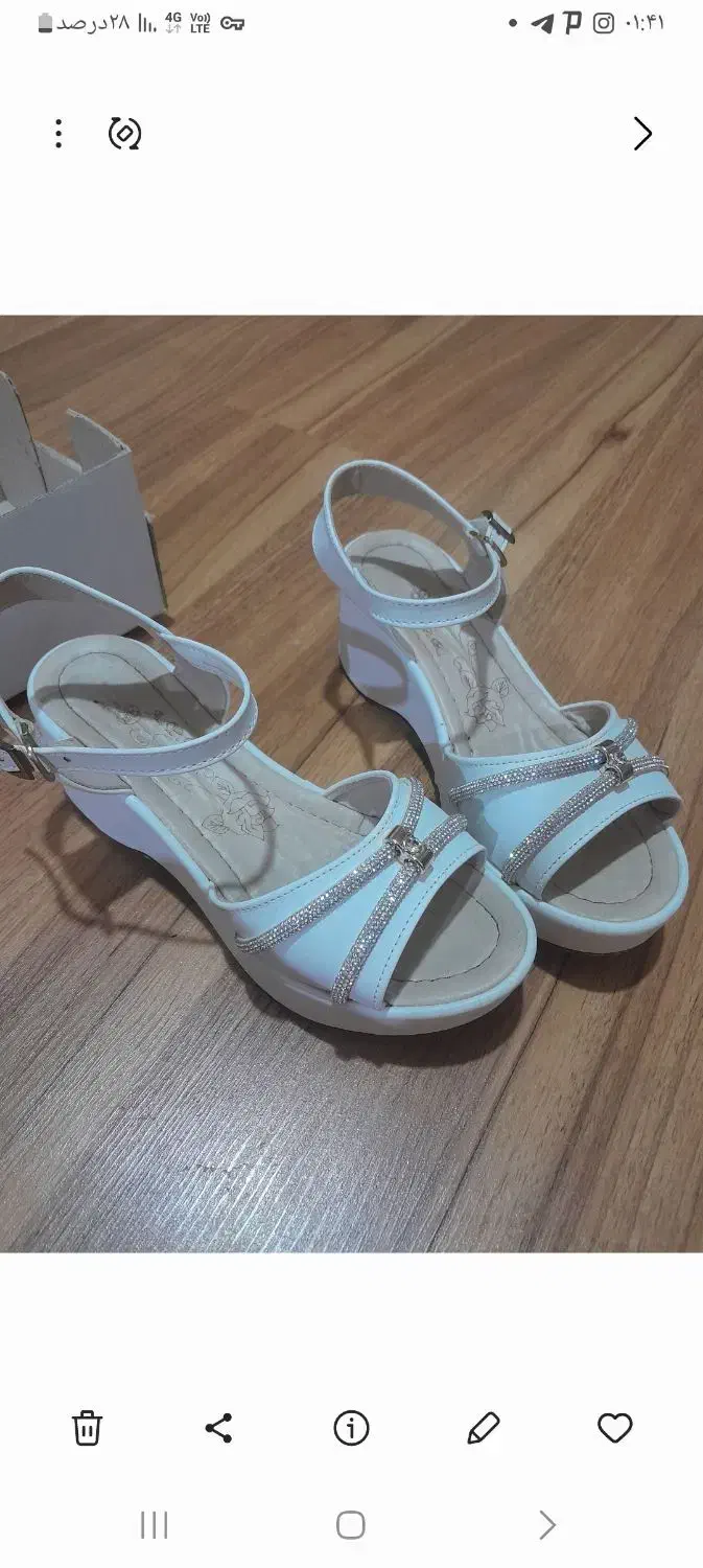 کفش مجلسی دخترانه سایز سی و پنج|کفش و لباس بچه|کردکوی, |دیوار