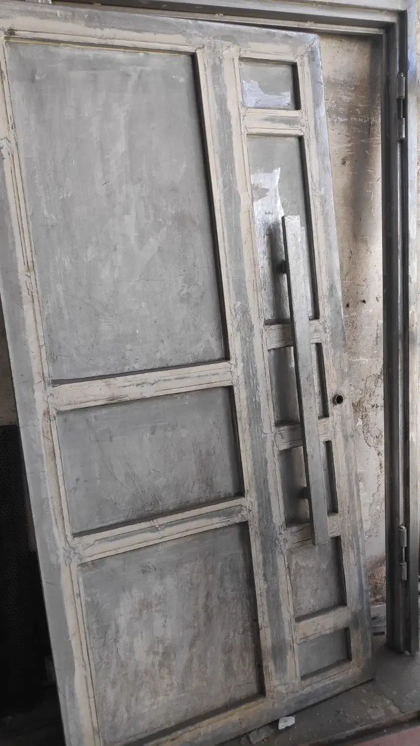 درب اهنی ورودی ساختمان|مصالح و تجهیزات ساختمان|اصفهان, نیروگاه|دیوار