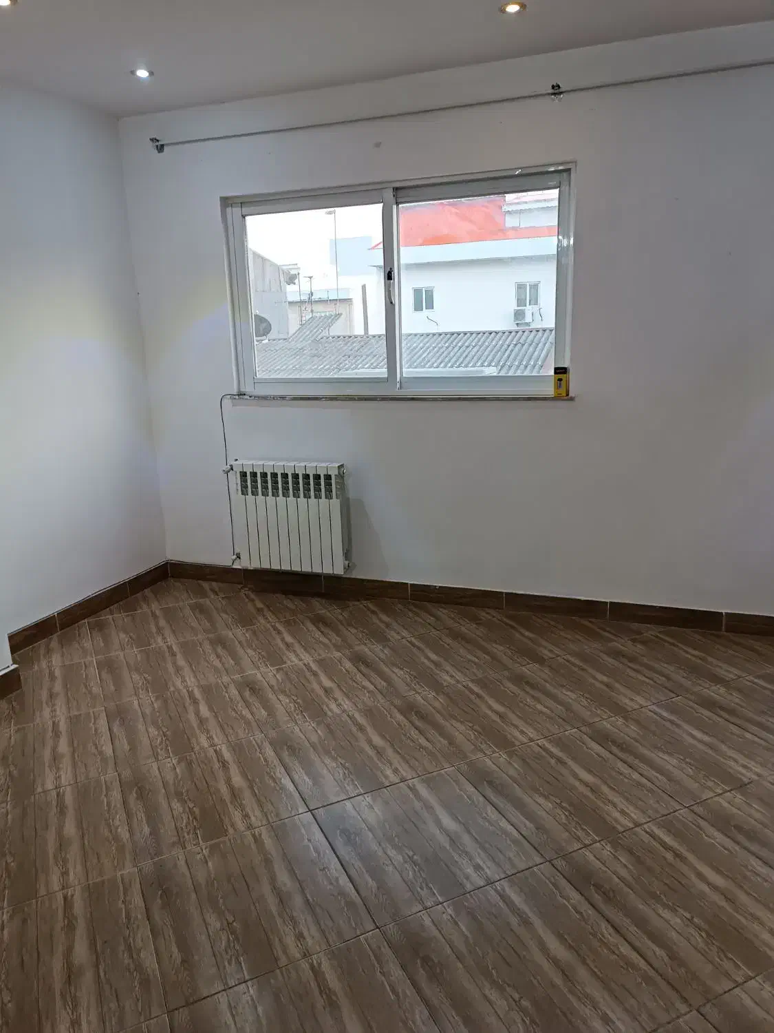 فروش آپارتمان سه خوابه پارکینگ اختصاصی در معلم|فروش آپارتمان|رشت, علی آباد|دیوار