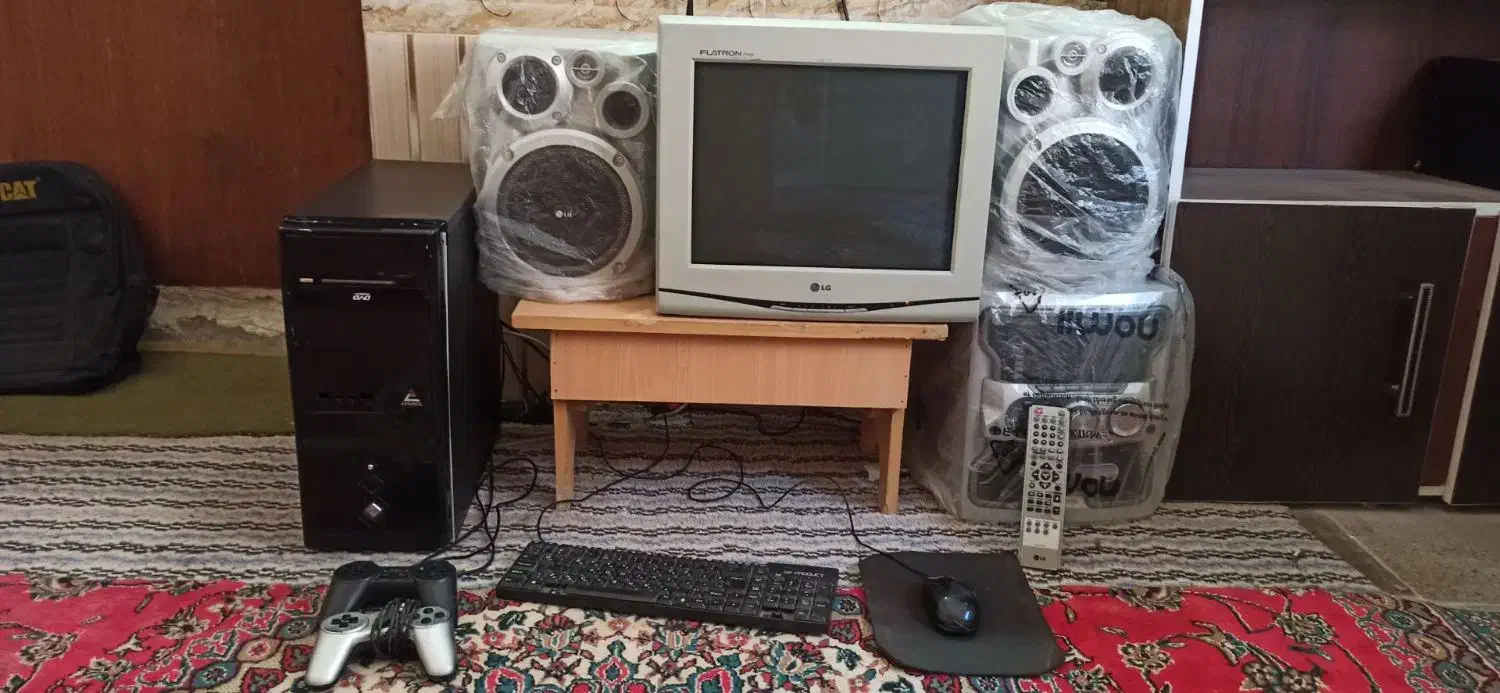 کامپیوتر وضبط|رایانه رومیزی|گزیک, |دیوار