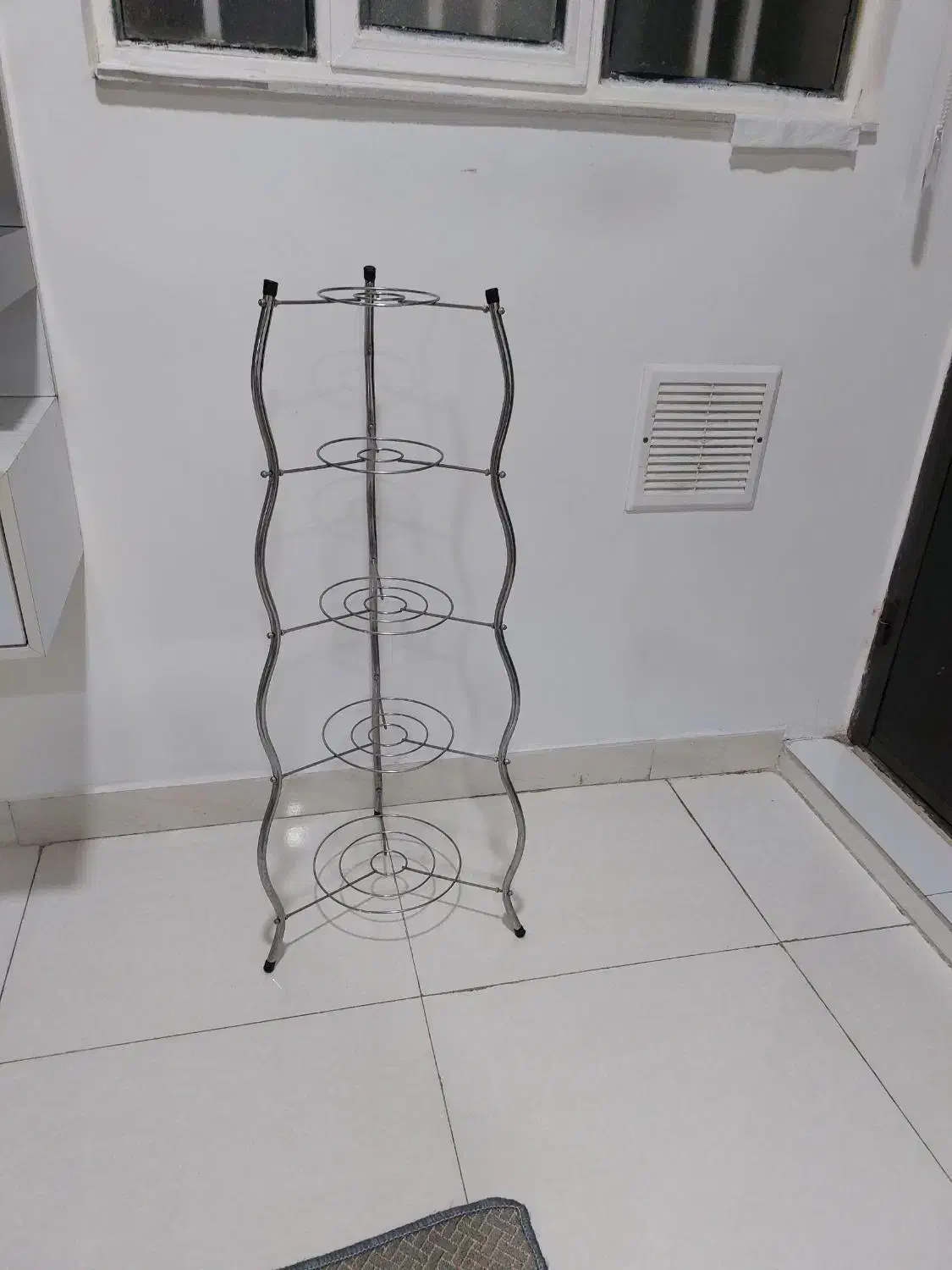 پایه قابلمه|آب‌چکان و نظم‌دهنده ظروف|دزفول, |دیوار