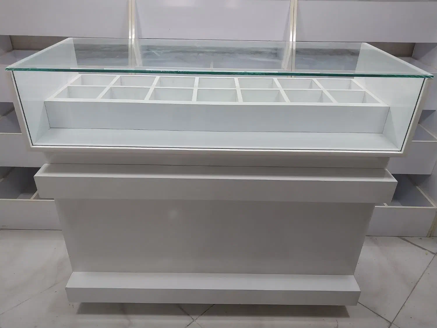 دکور و قفسه|کتابخانه، شلف، قفسه‌های دیواری|یزد, |دیوار