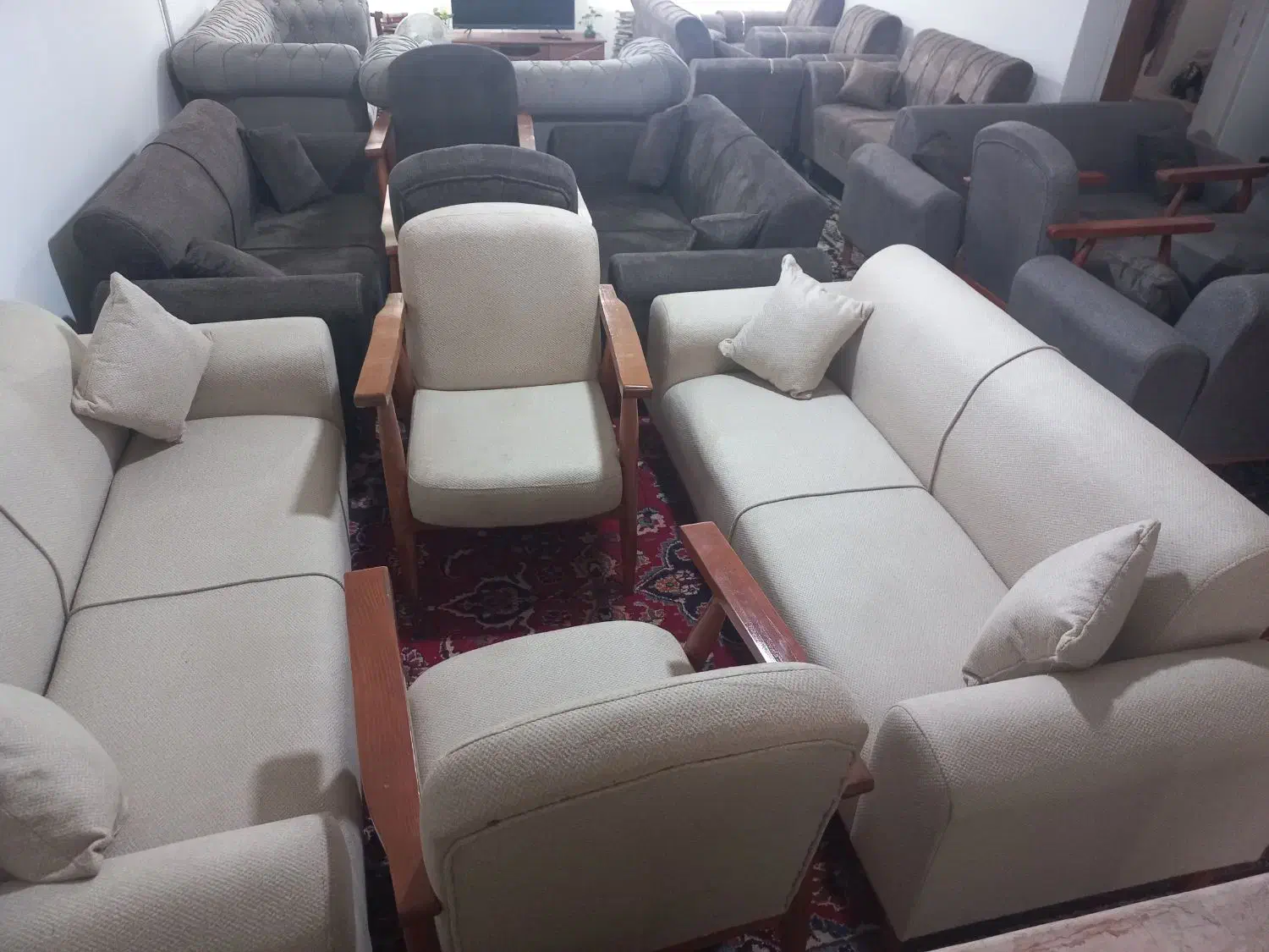 مبل به قیمت تولیدی مناسب جهیزیه|مبلمان خانگی و میز عسلی|قوچان, |دیوار