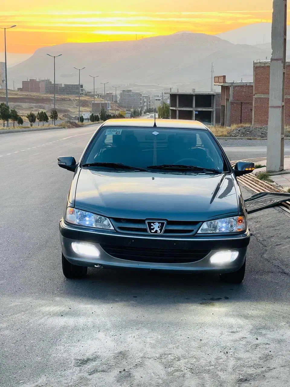 پژو پارس سال ۹۲ در حد ۱۴۰۴|خودرو سواری و وانت|مهاباد (آذربایجان غربی), |دیوار