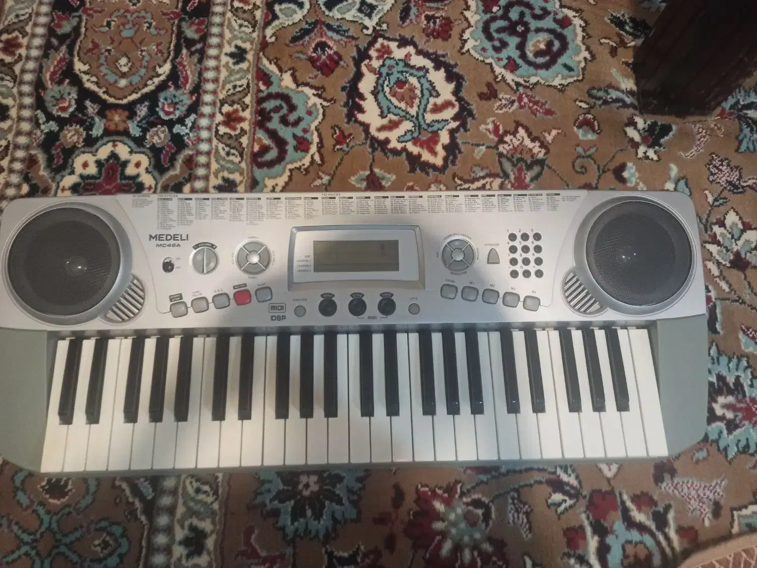 پیانو|پیانو، کیبورد، آکاردئون|اسفراین, |دیوار