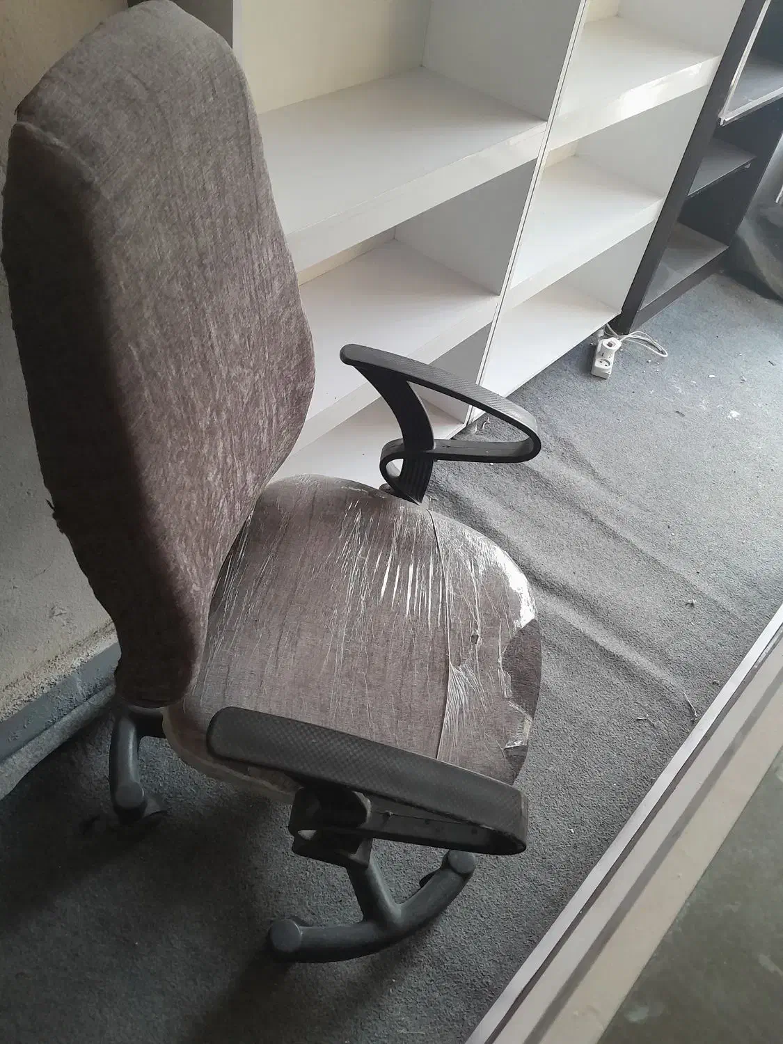 صندلی|صندلی و نیمکت|کنگاور, |دیوار