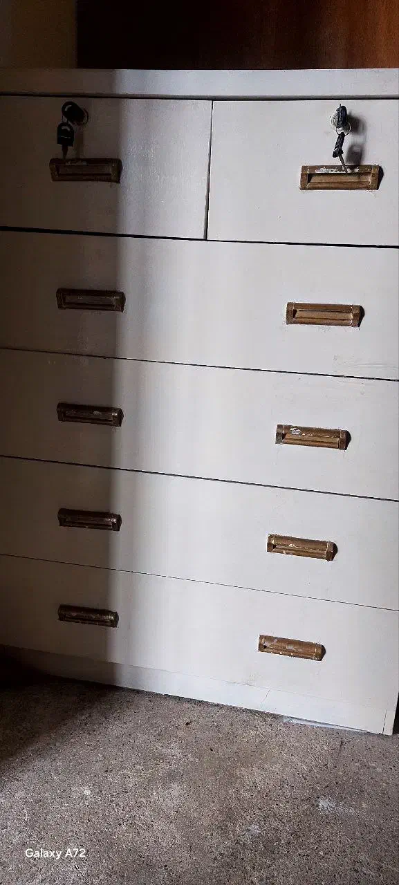 دلاور ومیز تلویزیون و جا کفشی و لوستر|جاکفشی، کمد، دراور|کومله, |دیوار