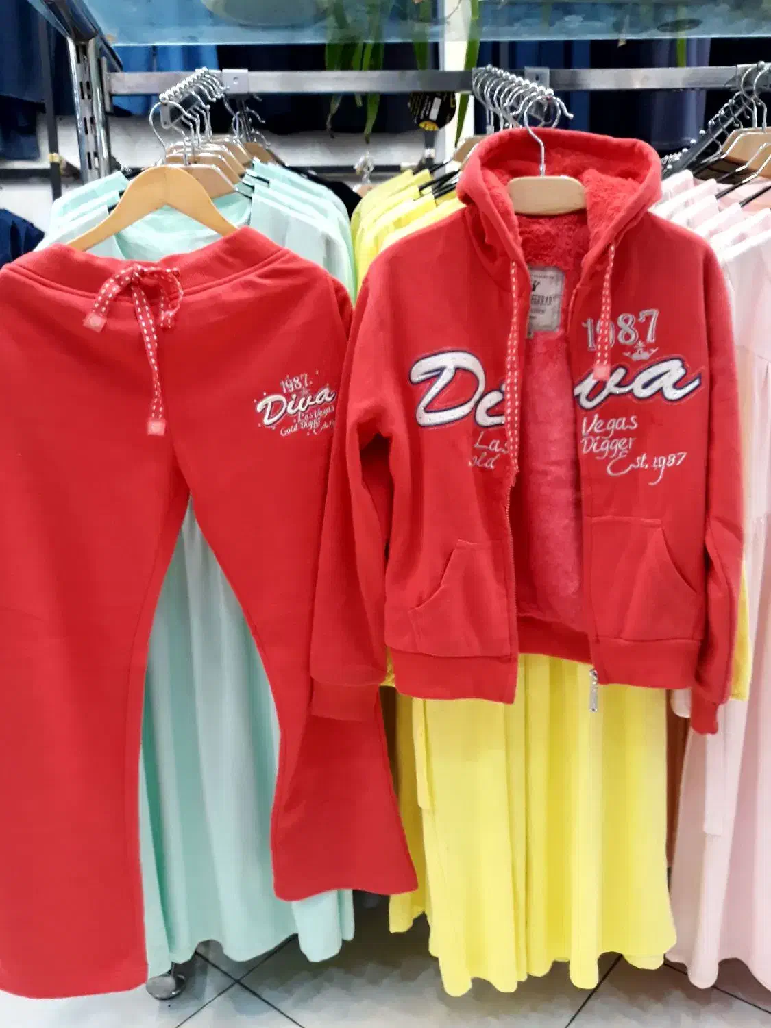 سویشرت و شلوار|لباس|ری, فیروزآبادی|دیوار