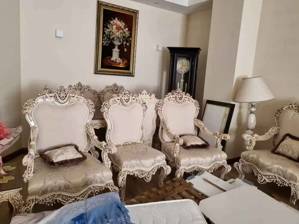 مبل سلطنتی ۹ نفره همراه با ناهار خوری ۶ نفره وه|مبلمان خانگی و میز عسلی|نظرآباد, رسالت|دیوار