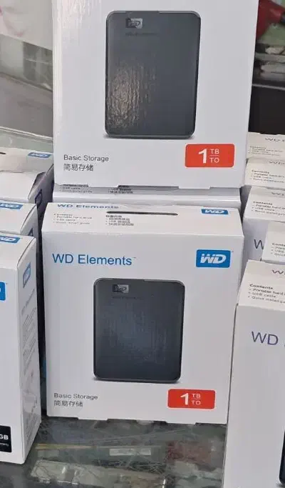 هارد یک ترابایت اکسترنال با گارانتی|قطعات و لوازم جانبی رایانه|شیراز, وصال|دیوار