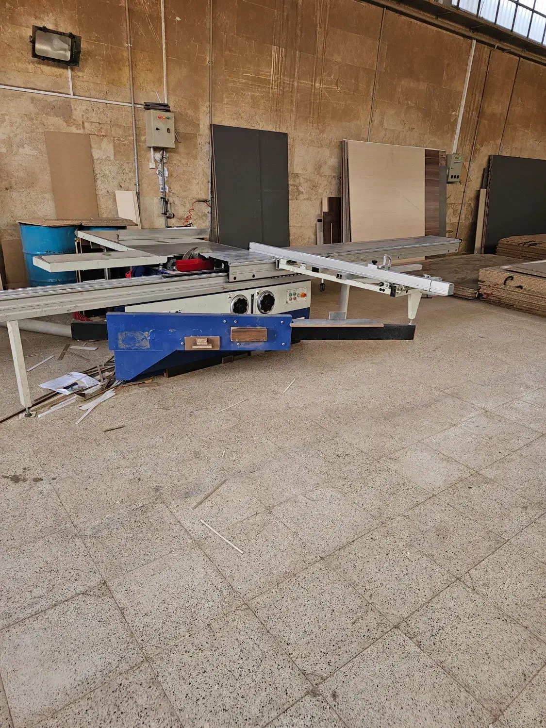 کارگر ماهر برشکار mdf|استخدام صنعتی، فنی، مهندسی|تهران, اتحاد|دیوار