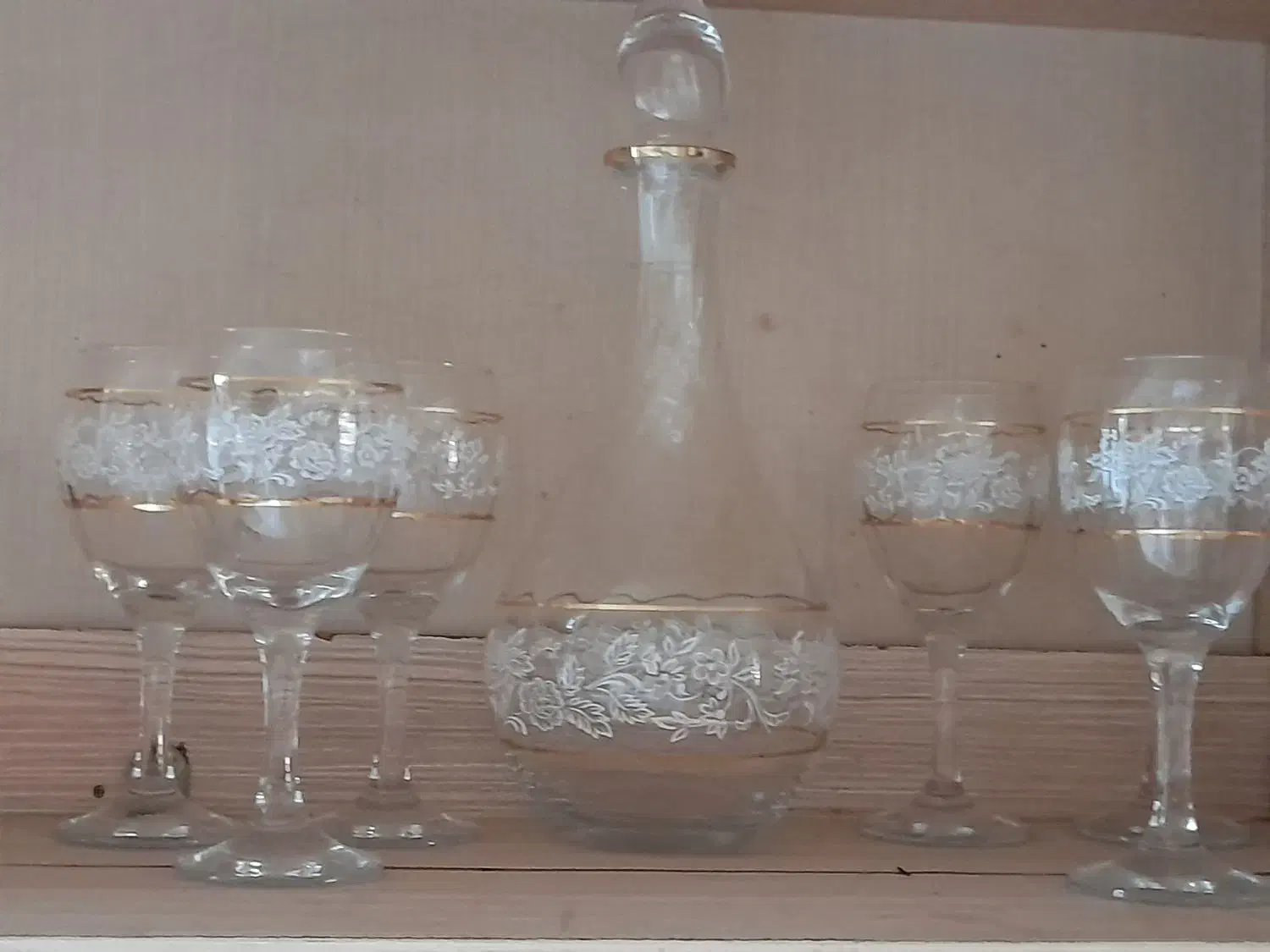 ظروف پذیرایی|ظروف سرو و پذیرایی|رشت, توشیبا|دیوار