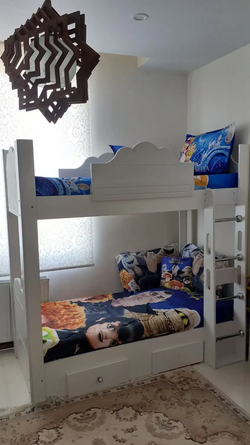 تخت دو طبقه نوجوان و میز تحریر سفارشی|تخت و سرویس خواب|شهریار, شهرک وائین|دیوار