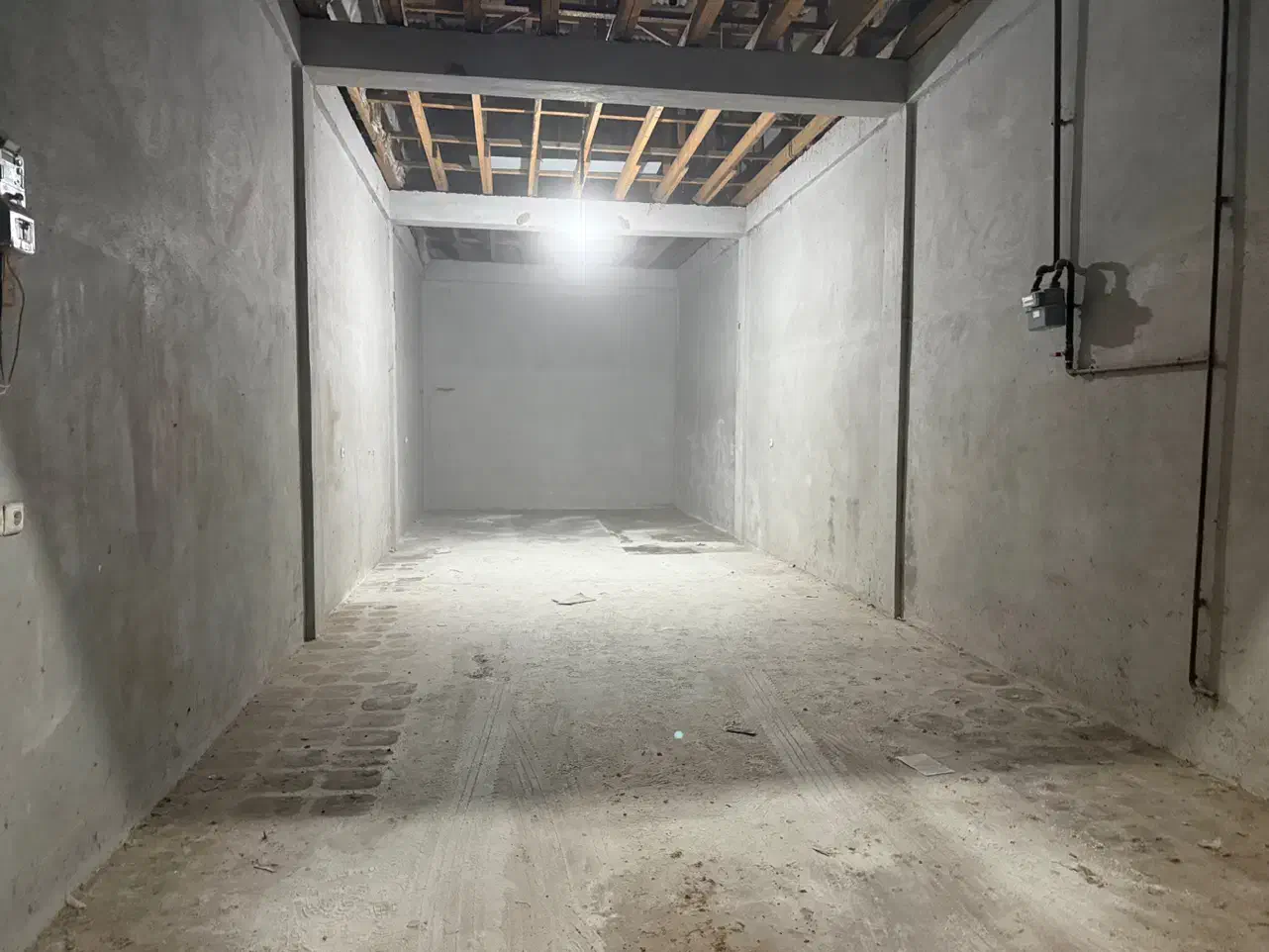 اجاره کارگاه،انبار|اجارهٔ مغازه و غرفه|بندر انزلی, پیل علی باغ|دیوار