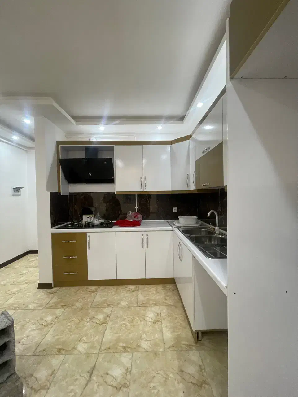 فروش کلید نخورده ۷۵ متری/ بلوار امام حسین/ ۳۰۰ وام|فروش آپارتمان|آستانه اشرفیه, |دیوار