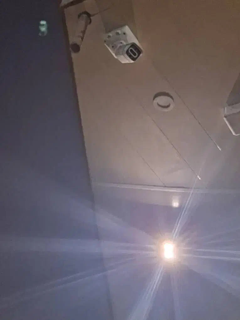 دوربین مداربسته برند شارپ میکروفون دار رنگی|دوربین مداربسته|اصفهان, خواجو|دیوار