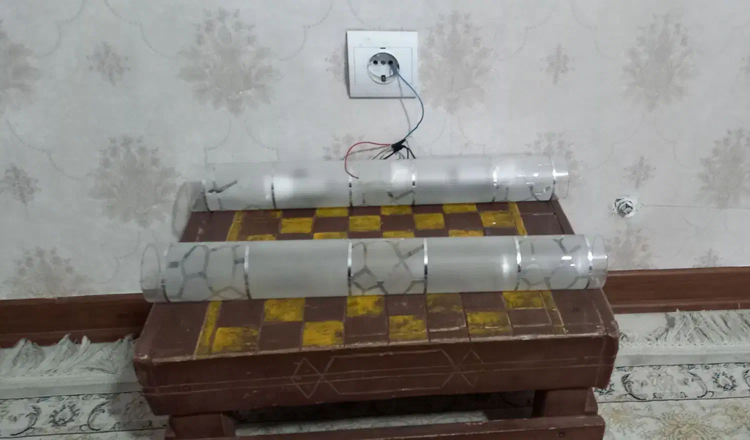 مهتابی و چراغ خواب یا راهرو یا سرویس|لامپ و چراغ|شیراز, گود خزینه|دیوار