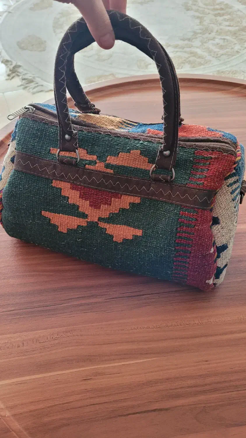 کیف|کیف، کفش، کمربند|تبریز, |دیوار