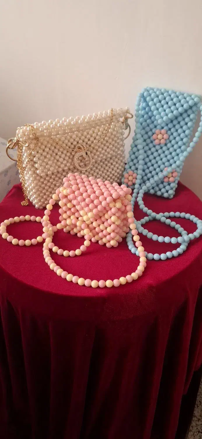 مروارید بافی|کیف، کفش، کمربند|خوی, |دیوار