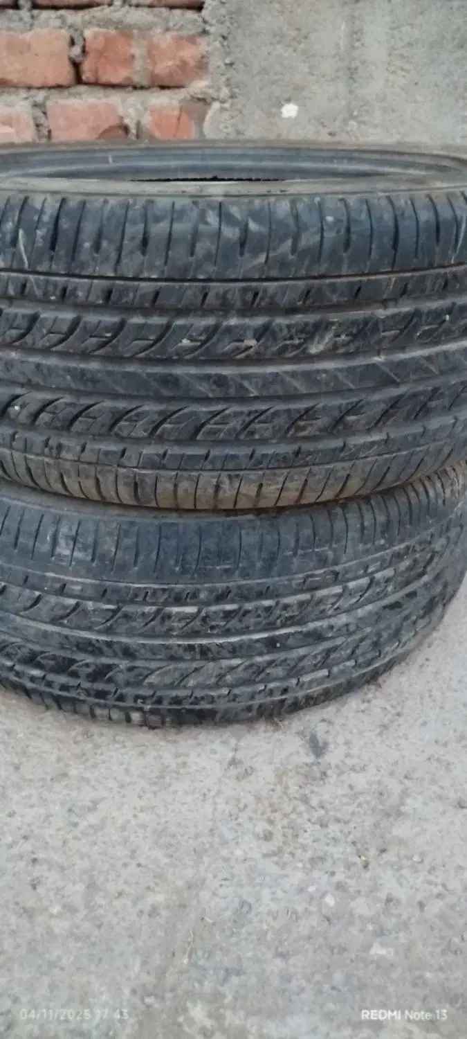 لاستیک سایز 15و16|قطعات یدکی و لوازم جانبی|بناب, |دیوار