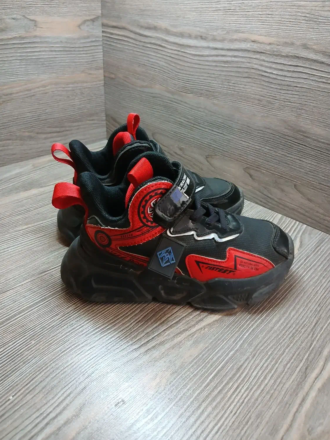 کتونی وکفش بچگانه|کفش و لباس بچه|تهران, مینای جنوبی|دیوار