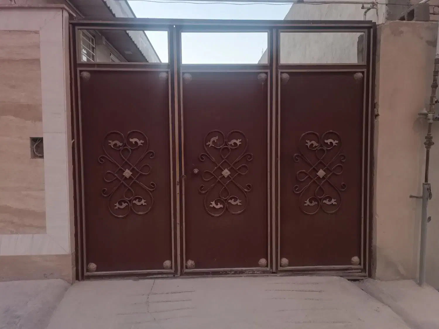 درب حیاط خانه ویلایی|مصالح و تجهیزات ساختمان|ایوان, |دیوار