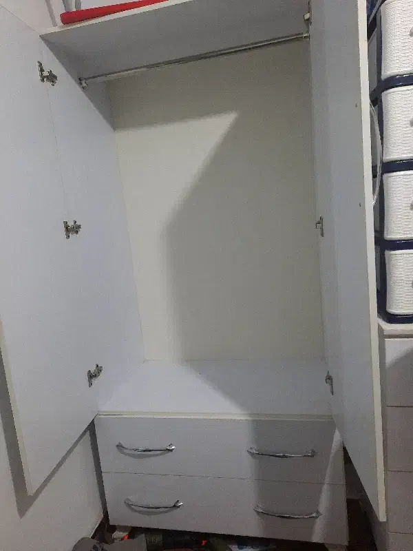 کمد دیواری دوتا گشو بزرگ ام دی اف در حد نو|جاکفشی، کمد، دراور|شهریار, شهرک وائین|دیوار