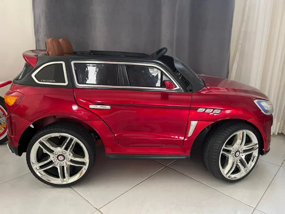 ماشین شارژی در حد نو|اسباببازی بچه|اصفهان, سیچان|دیوار