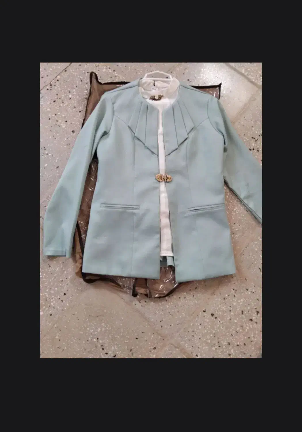 کت شلوار|لباس|نیمروز, |دیوار