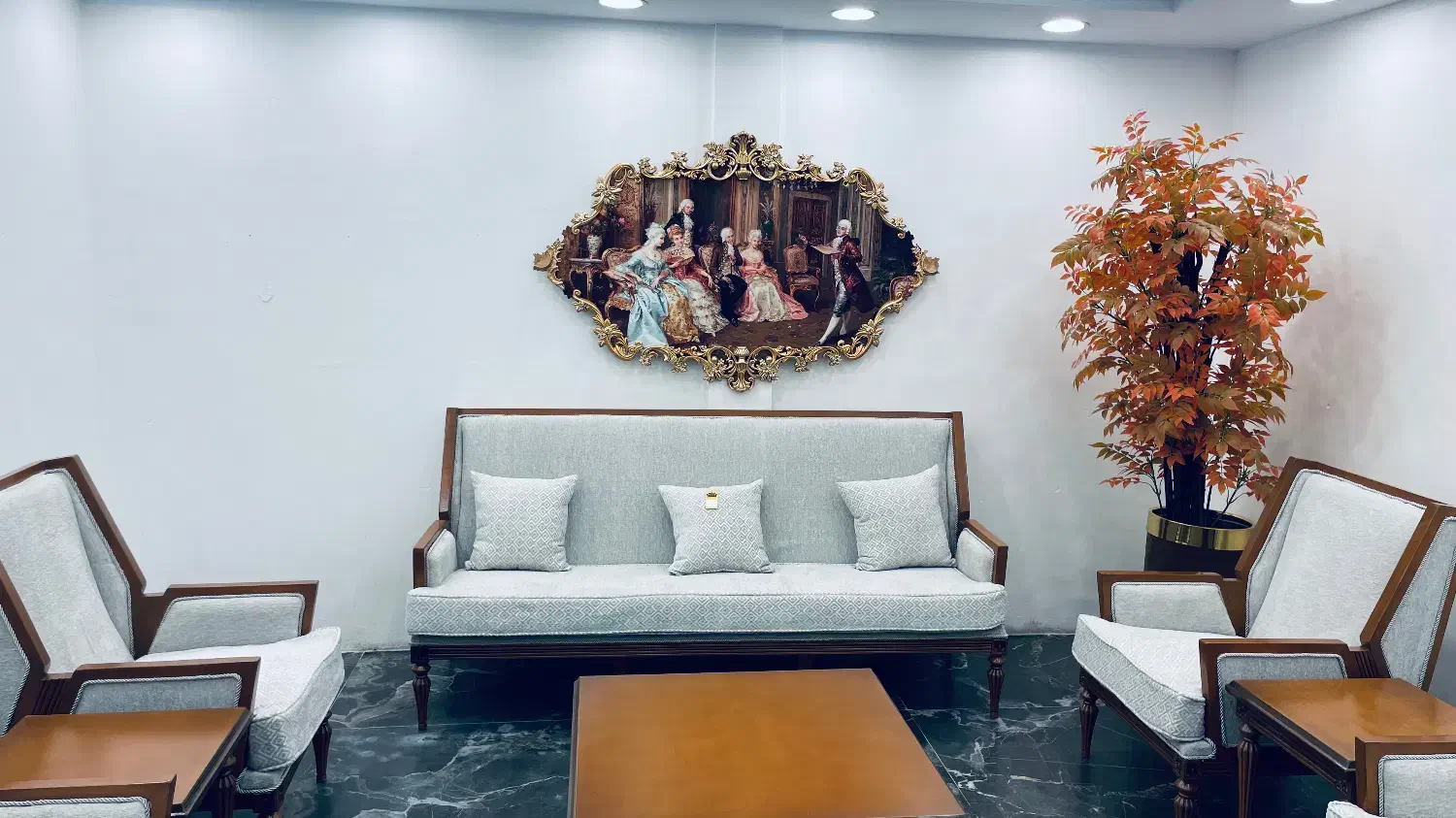 مبل کلاسیک قسطی در کرج 24ماهه بدون سود با بن تخفیف|مبلمان خانگی و میز عسلی|کرج, چمران|دیوار