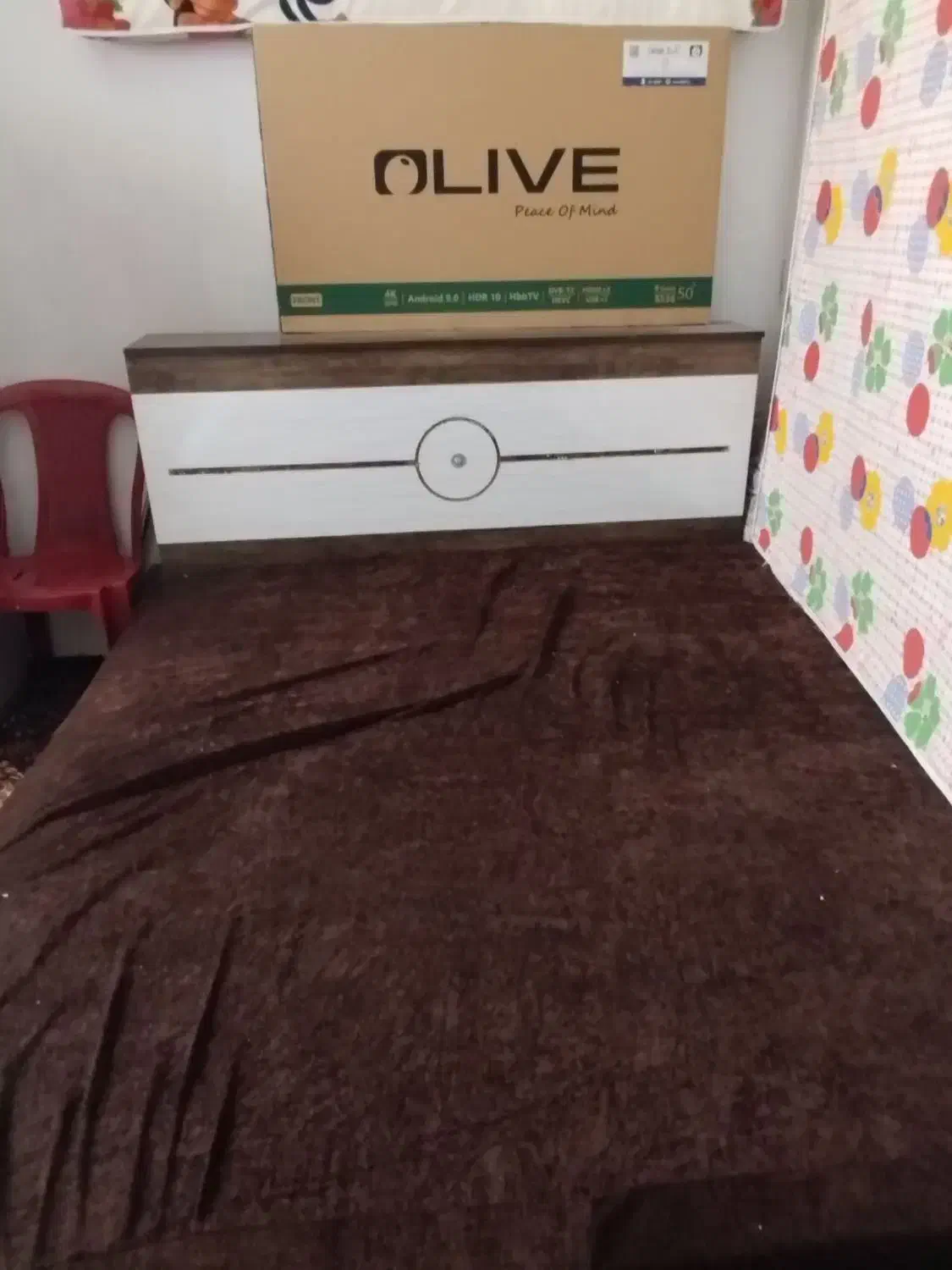 تختخواب|تشک تختخواب|اقبالیه, |دیوار