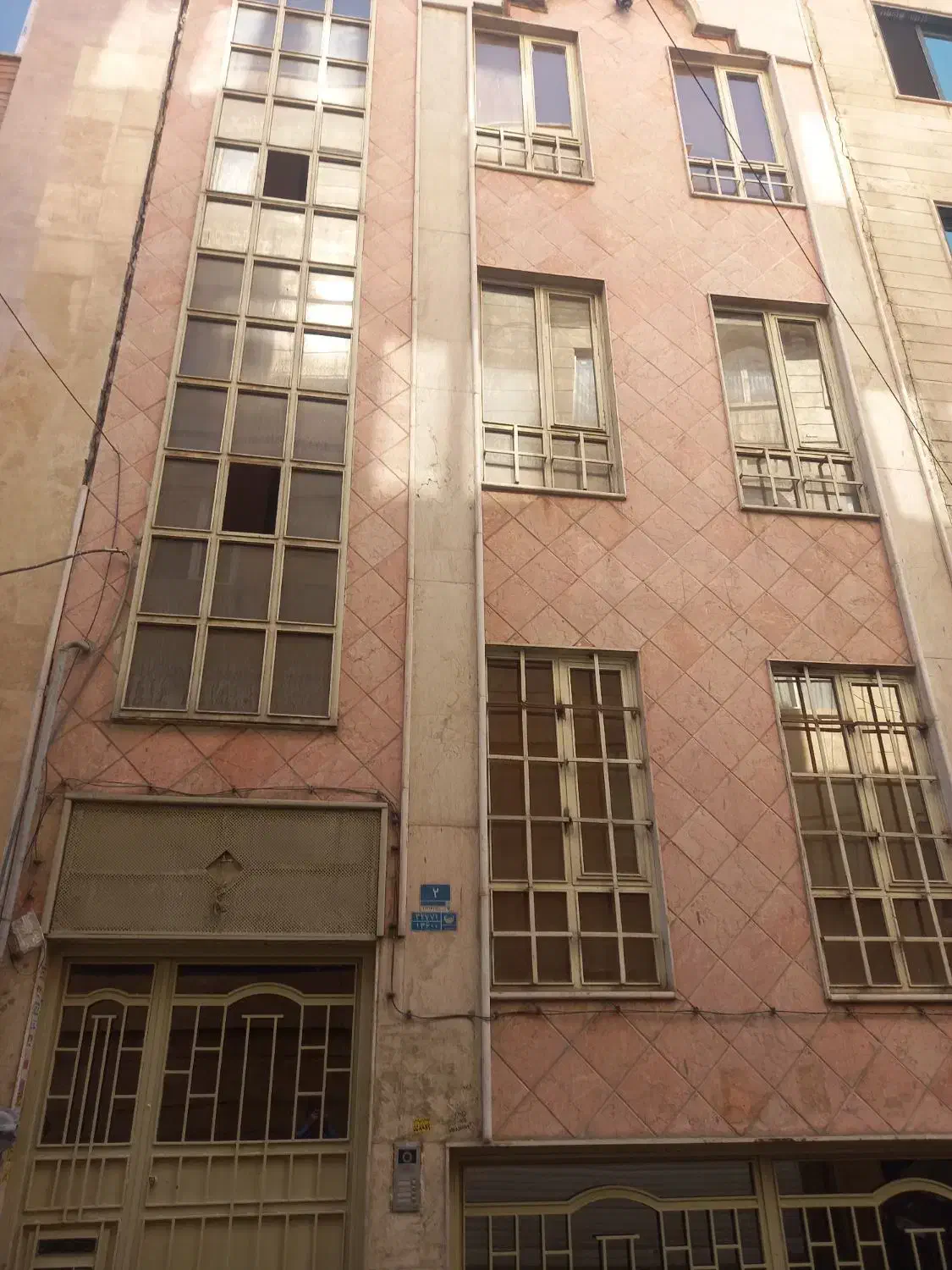 ۵۰متر یک خوابه طبقه دوم بازسازی شده در حد نوساز