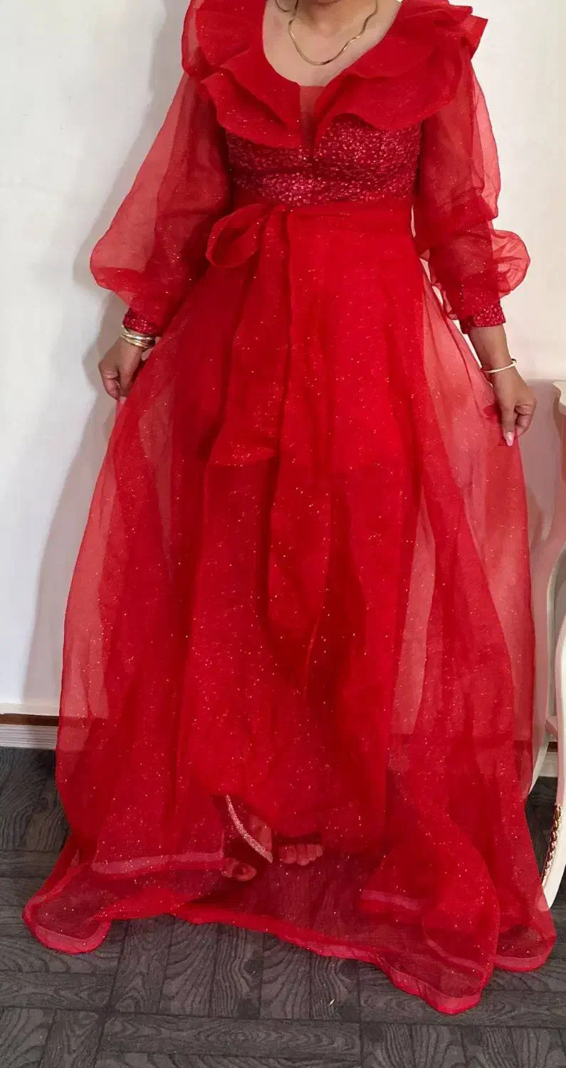 لباس مجلسی|لباس|آبیک, |دیوار