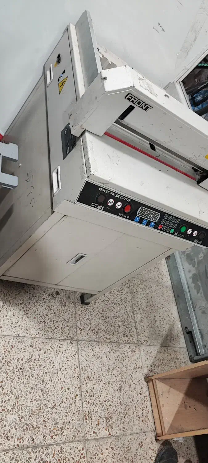 دستگاه برش کاغذ|ماشینآلات صنعتی|رباطکریم, الارد|دیوار