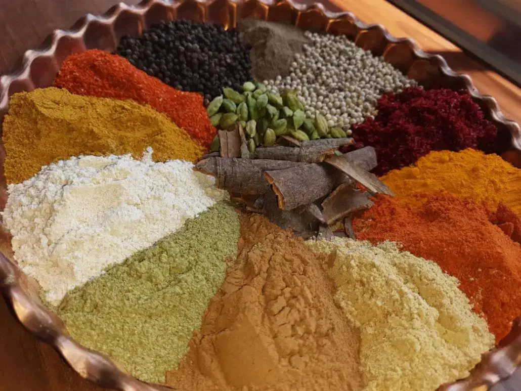ادویه‌جات ۱۰۰ گرمی|خوردنی و آشامیدنی|قم, صدوق|دیوار