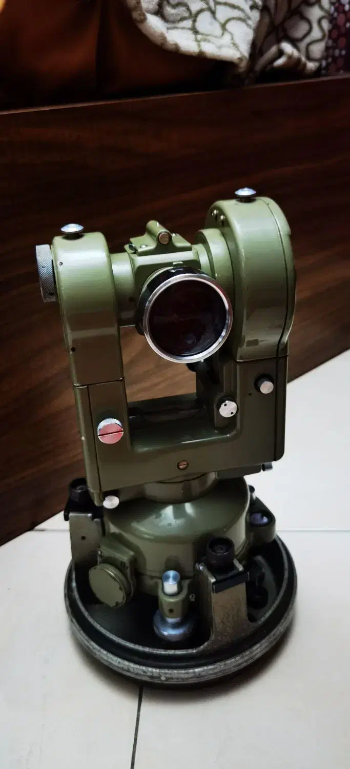 دوربین نقشه برداری wild t2 swiss ساخت سوییس|ابزارآلات|مشهد, شریف|دیوار