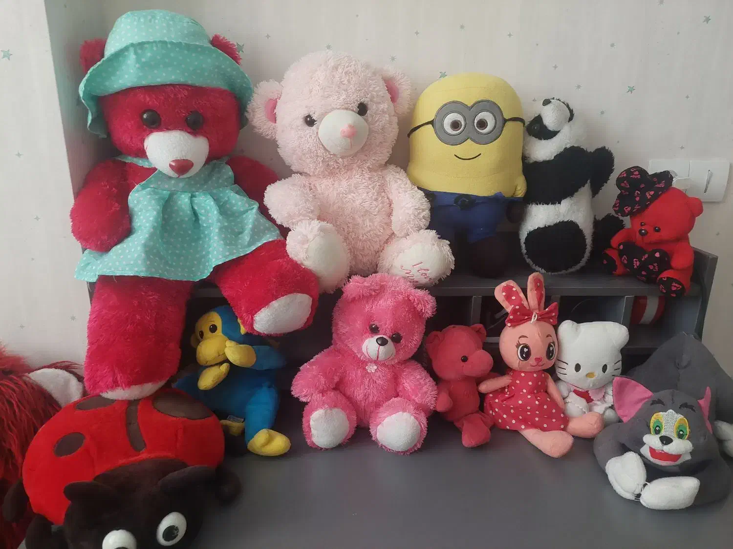 عروسک|اسباببازی|نجفآباد, مزرعه طالب|دیوار