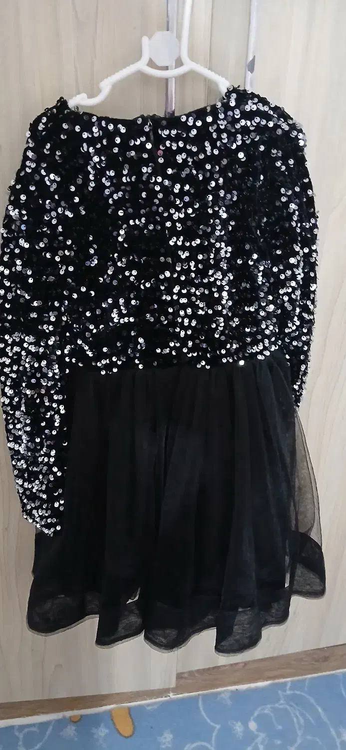 لباس مجلسی|لباس|گرگان, |دیوار