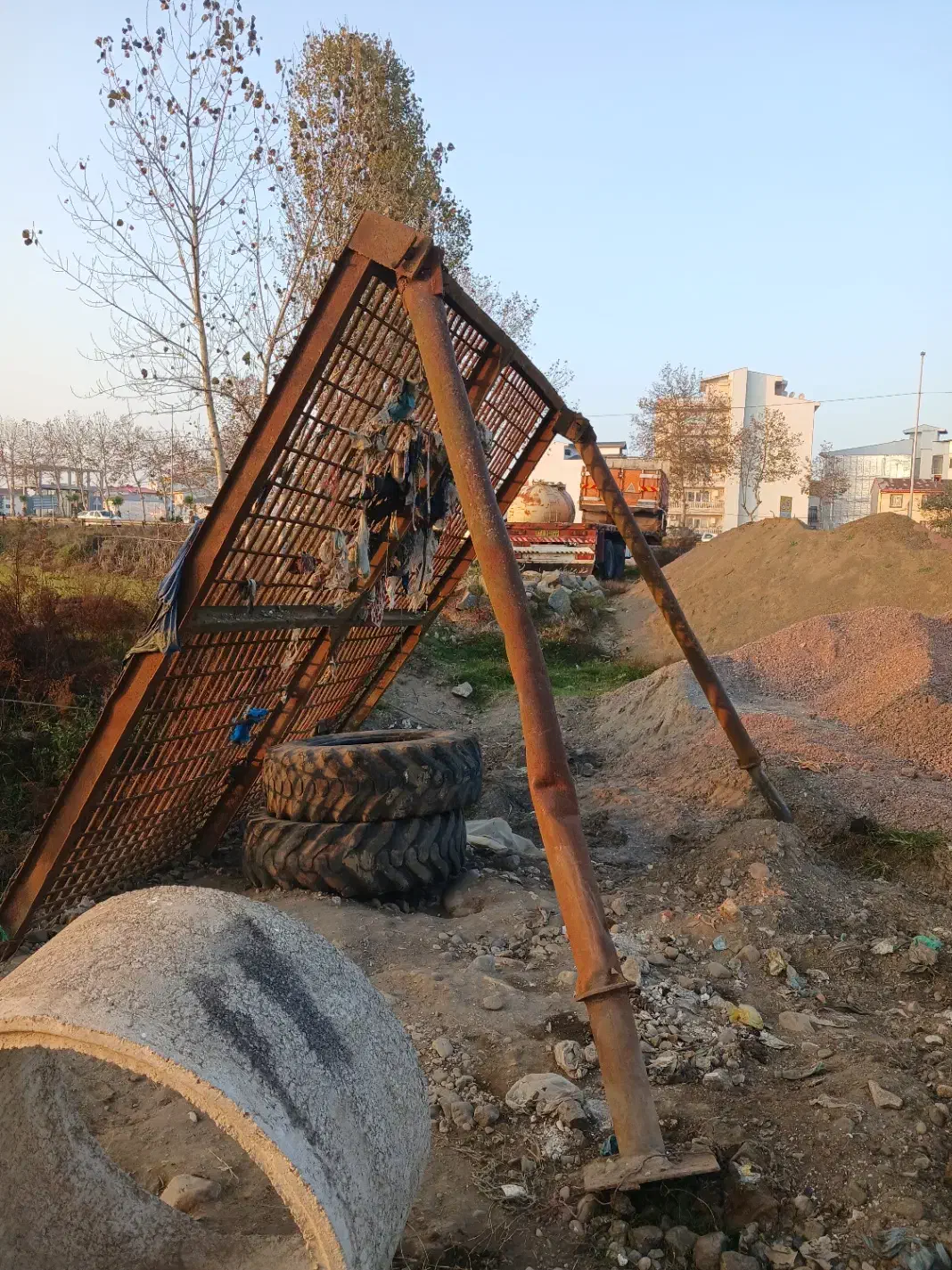 سرند لودری|ماشین‌آلات صنعتی|رودسر, |دیوار