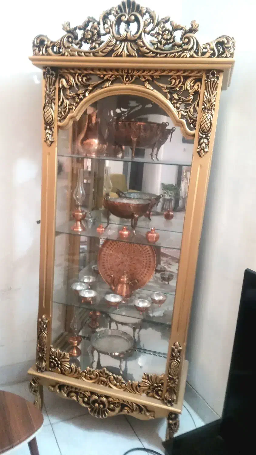 بوفه|بوفه، ویترین، کنسول|صدرا-فارس, فاز ۱|دیوار