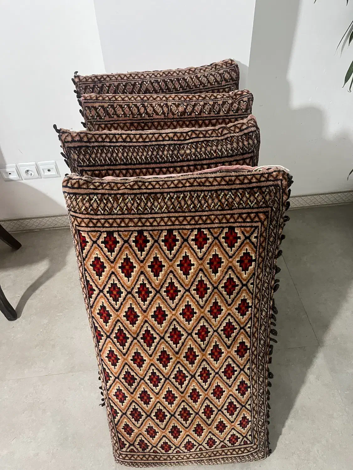 دوجفت پشتی دست بافت ترکمن|پشتی|شیراز, کوی وحدت|دیوار