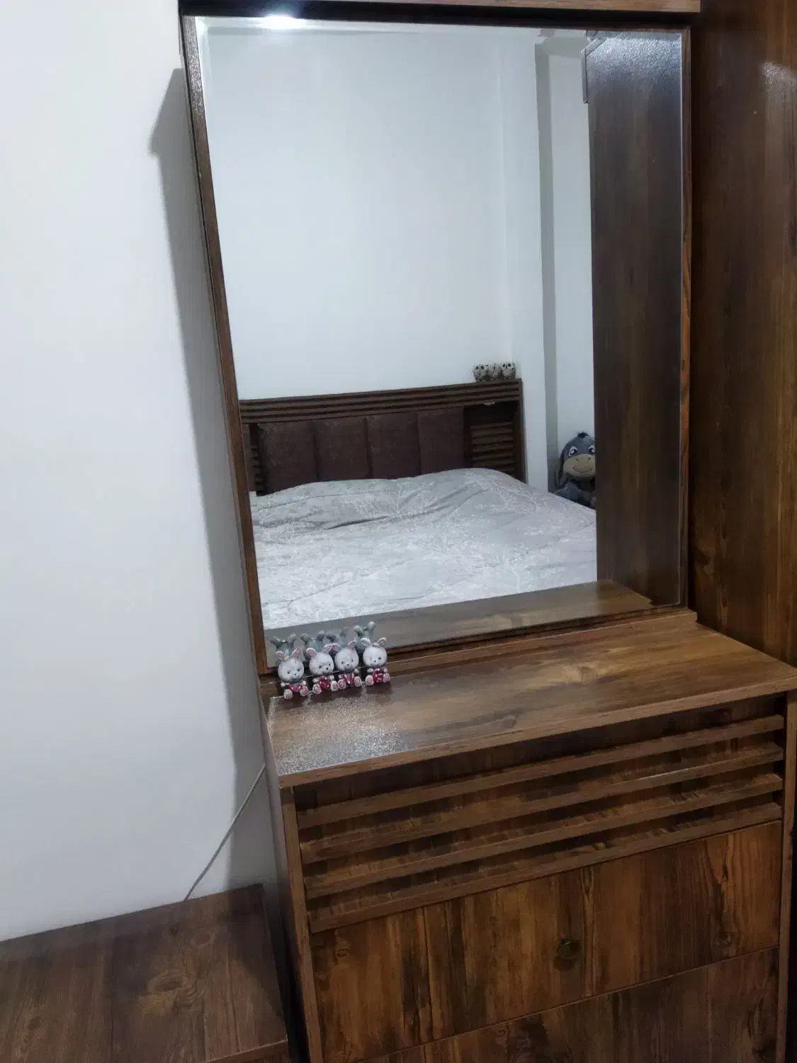 تخت خواب دو نفره|تخت و سرویس خواب|گرمسار, |دیوار