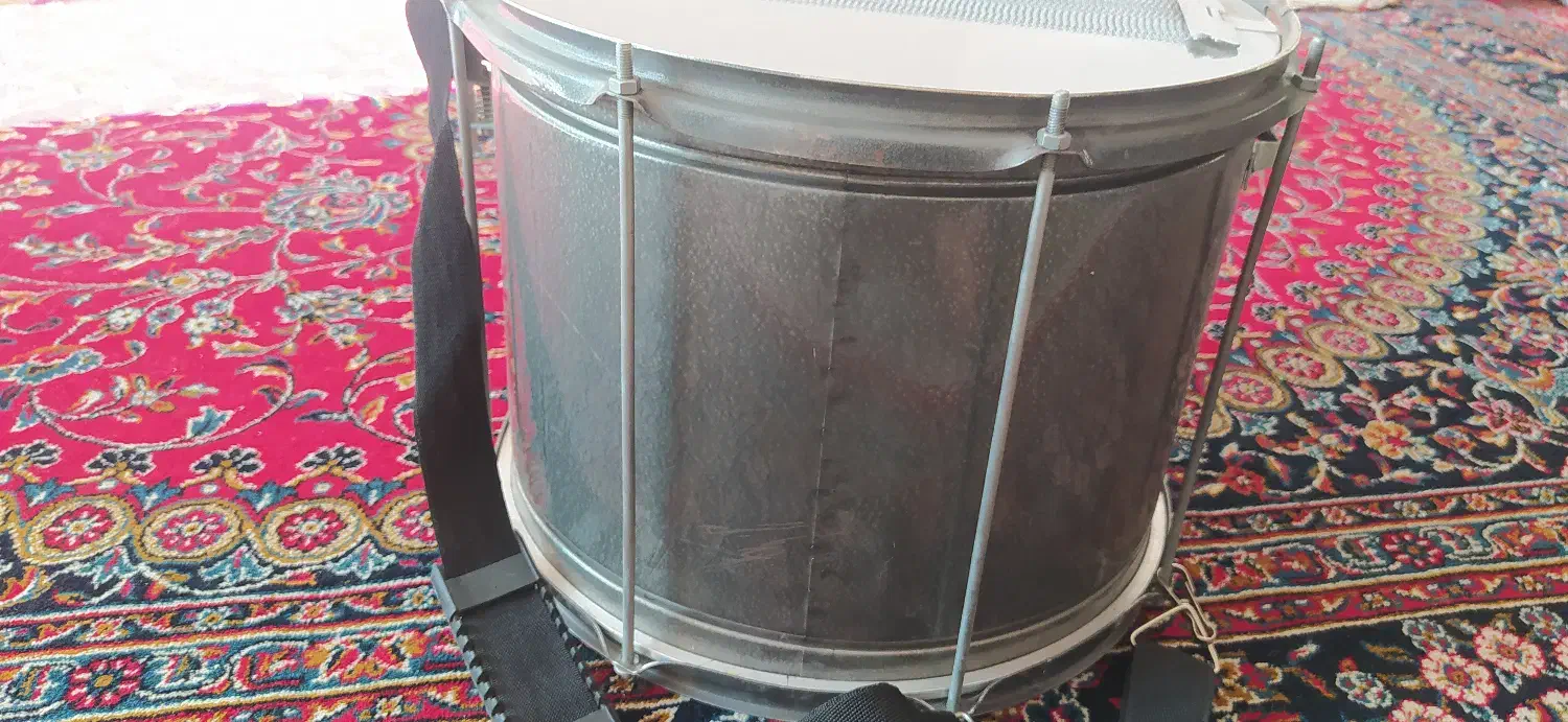 طبل ارتشی|درام و پرکاشن|اصفهان, آزادان|دیوار