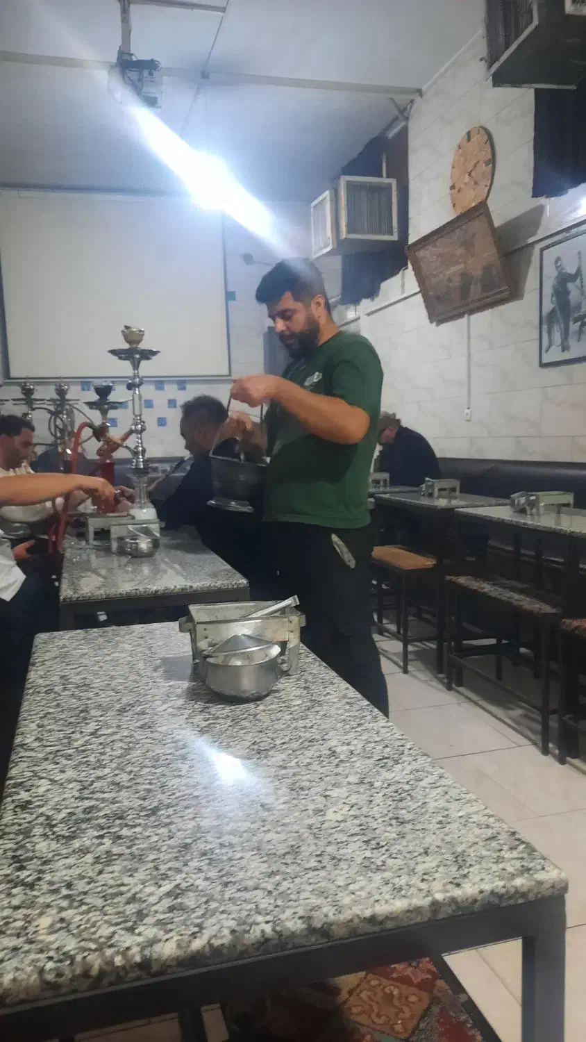 کارگر قهوه خانه|استخدام خدمات فروشگاه و رستوران|تهران, منیریه|دیوار