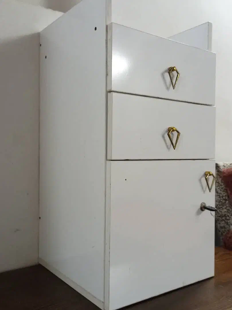 ترولی در حد|آرایشگاه و سالنهای زیبایی|آزادشهر, |دیوار