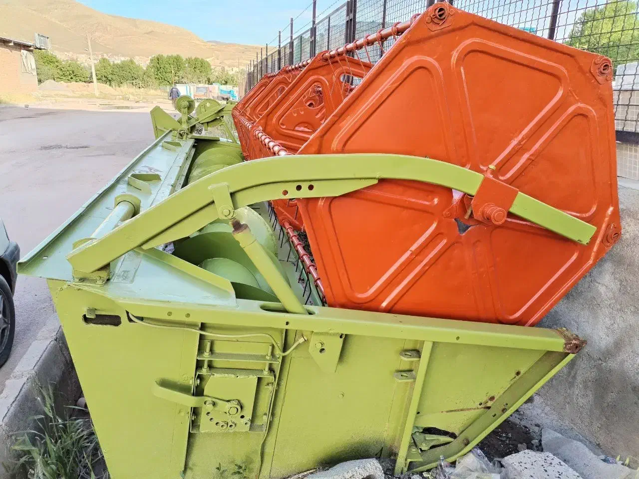 پلتفرم و یا هد کمباین کلاس سهند|قطعات یدکی و لوازم جانبی|خوی, |دیوار