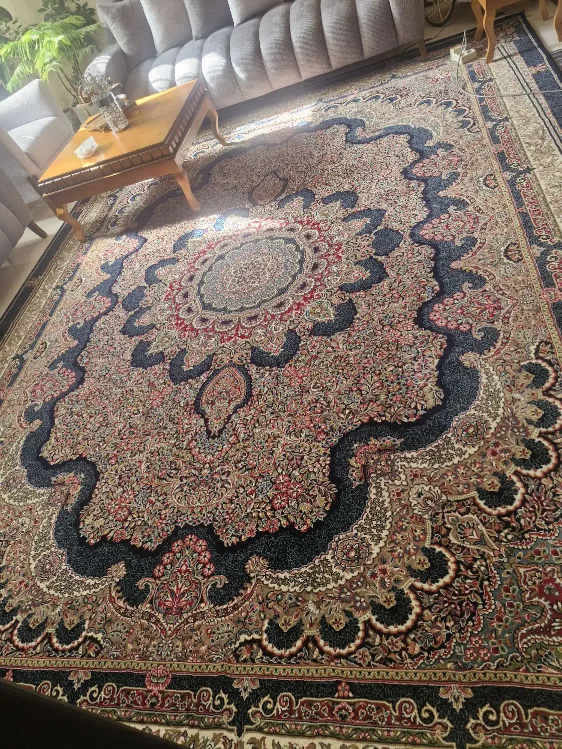 فرش مشهد|فرش|گلبهار, شهر جدید گلبهار|دیوار