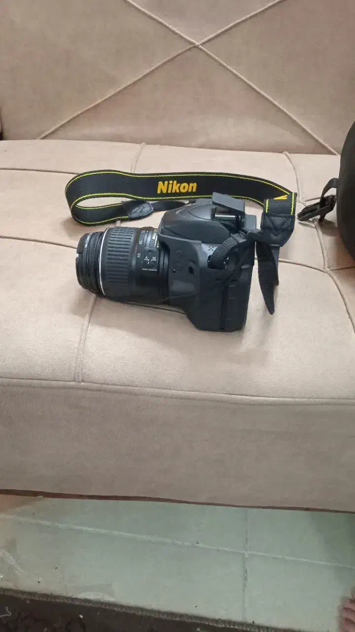 دوربین عکاسی و فیلم برداری حرفه ای نیکون ۳۲۰۰|دوربین عکاسی و فیلم‌برداری|اصفهان, بهارستان|دیوار