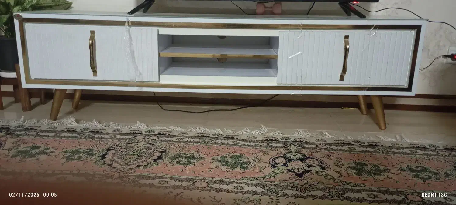 میز تیوی|میز تلویزیون|برخوار, |دیوار